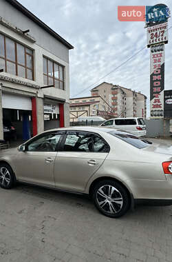 Седан Volkswagen Jetta 2006 в 