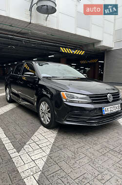 Седан Volkswagen Jetta 2016 в 