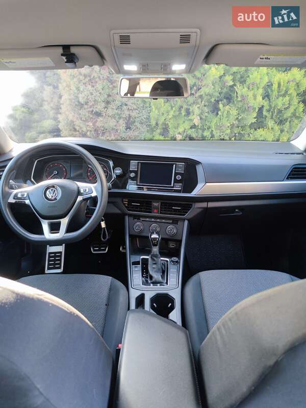 Седан Volkswagen Jetta 2018 в Києві