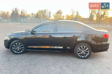 Volkswagen Jetta 2013