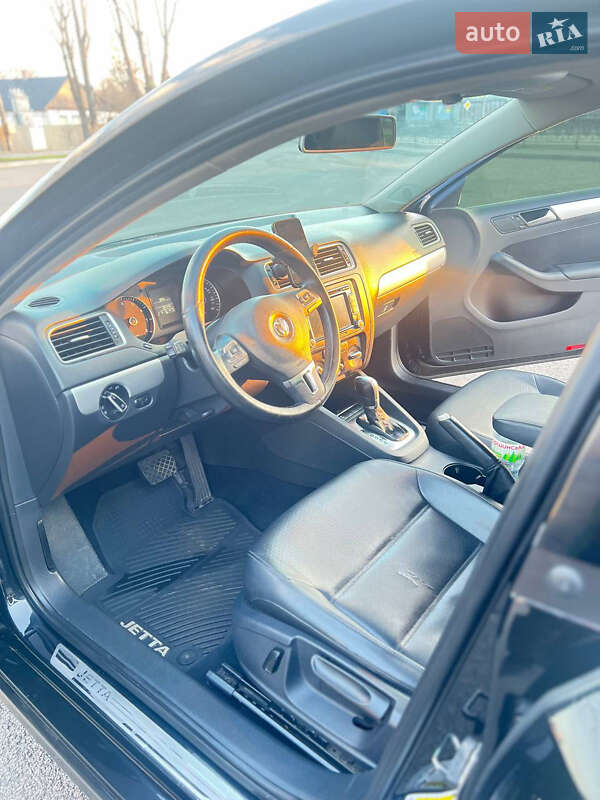 Седан Volkswagen Jetta 2013 в Первомайську