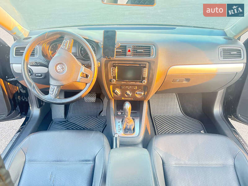 Седан Volkswagen Jetta 2013 в Первомайську