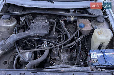 Седан Volkswagen Jetta 1988 в 