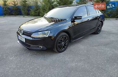 Седан Volkswagen Jetta 2011 в 