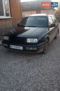 Седан Volkswagen Jetta 1995 в 