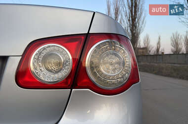 Седан Volkswagen Jetta 2006 в 