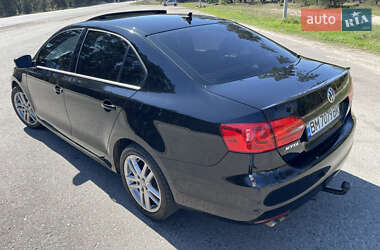 Седан Volkswagen Jetta 2012 в 