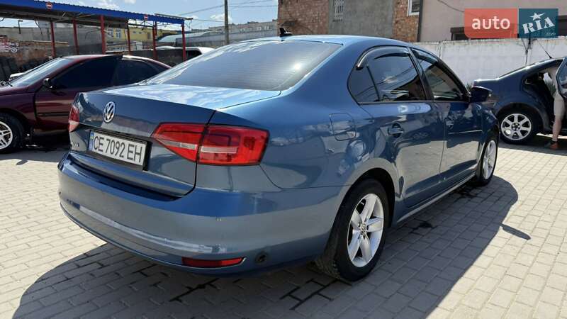 Седан Volkswagen Jetta 2014 в Черновцах