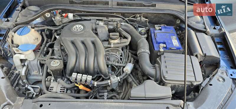 Седан Volkswagen Jetta 2014 в Черновцах