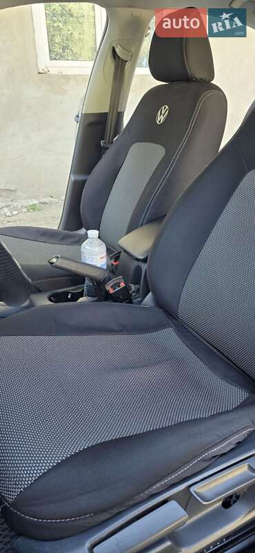 Седан Volkswagen Jetta 2014 в Черновцах