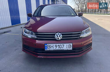 Седан Volkswagen Jetta 2015 в 