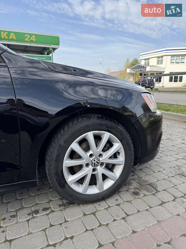 Седан Volkswagen Jetta 2011 в Ивано-Франковске фото 33 Седан Volkswagen Jetta 2011 в Ивано-Франковске