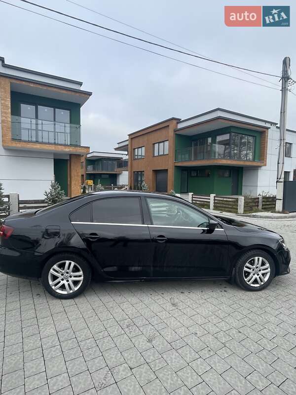 Седан Volkswagen Jetta 2017 в Львові