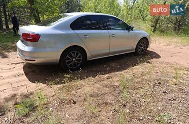 Седан Volkswagen Jetta 2015 в 