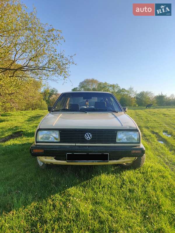 Седан Volkswagen Jetta 1987 в 