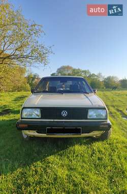 Седан Volkswagen Jetta 1987 в 