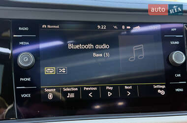 Седан Volkswagen Jetta 2019 в 