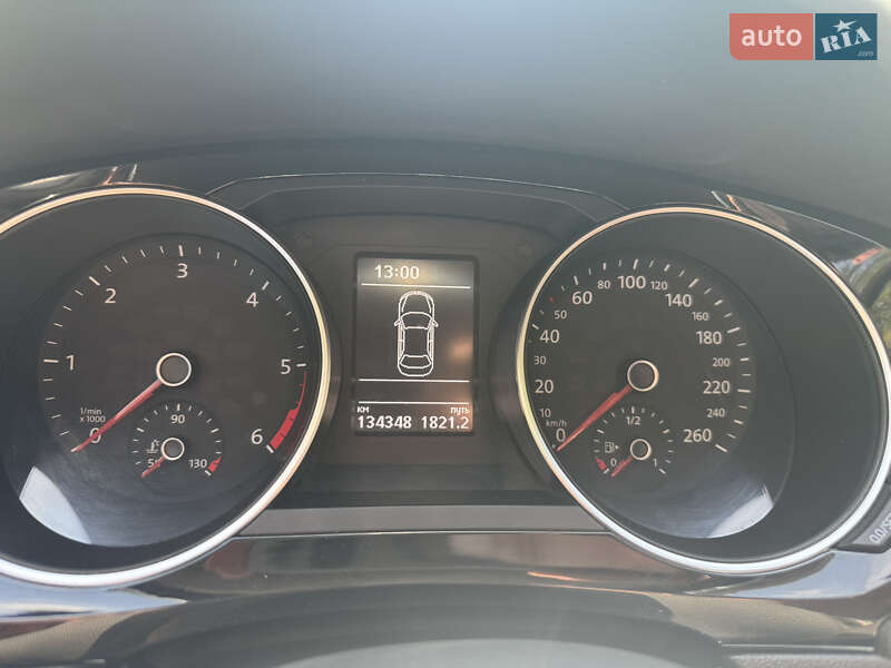 Седан Volkswagen Jetta 2016 в Кропивницькому