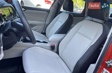 Седан Volkswagen Jetta 2019 в 