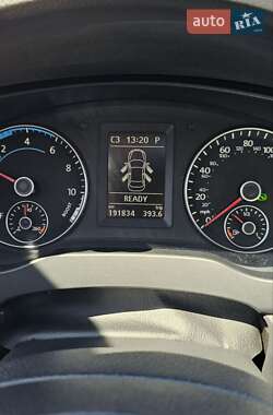 Седан Volkswagen Jetta 2012 в 
