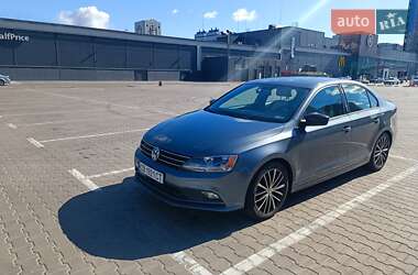 Седан Volkswagen Jetta 2014 в 