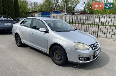 Седан Volkswagen Jetta 2006 в 