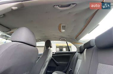 Седан Volkswagen Jetta 2006 в 