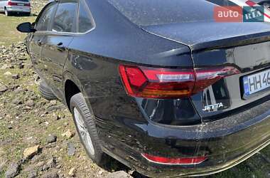 Седан Volkswagen Jetta 2018 в 