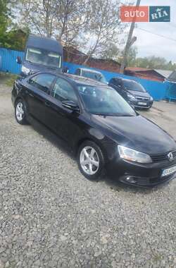 Седан Volkswagen Jetta 2010 в 