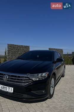 Седан Volkswagen Jetta 2020 в Львове