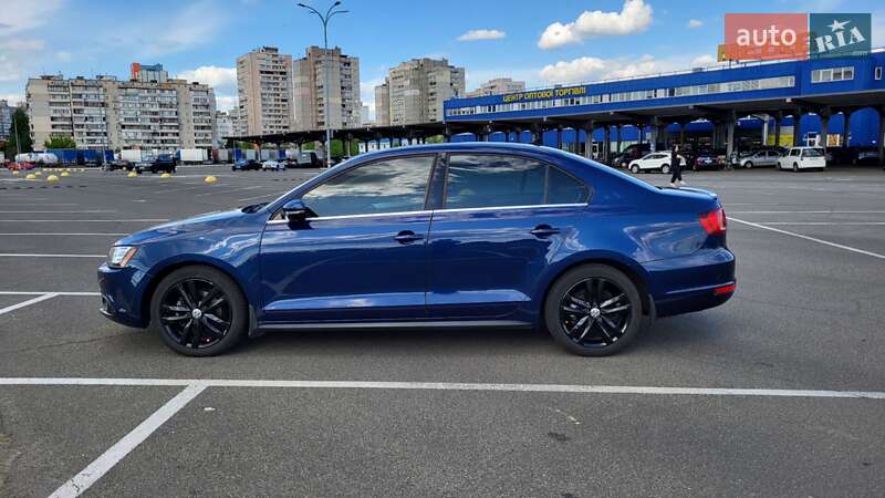 Седан Volkswagen Jetta 2013 в Киеве