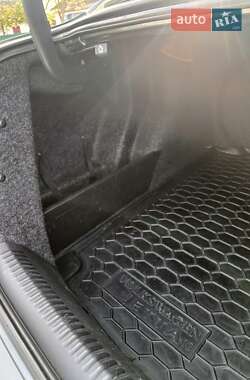 Седан Volkswagen Jetta 2011 в 