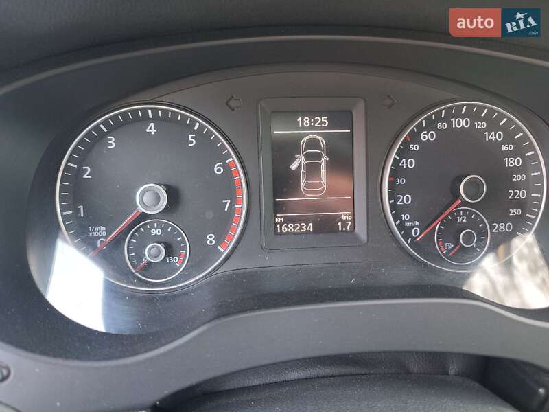 Седан Volkswagen Jetta 2012 в Знам'янці