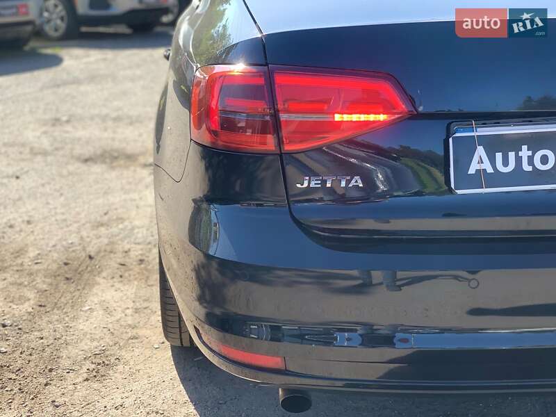 Седан Volkswagen Jetta 2016 в Вінниці