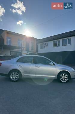 Седан Volkswagen Jetta 2008 в Самборі