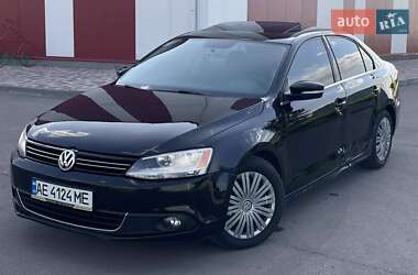 Седан Volkswagen Jetta 2013 в 
