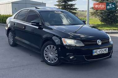 Седан Volkswagen Jetta 2013 в Дніпрі