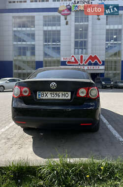 Седан Volkswagen Jetta 2010 в 