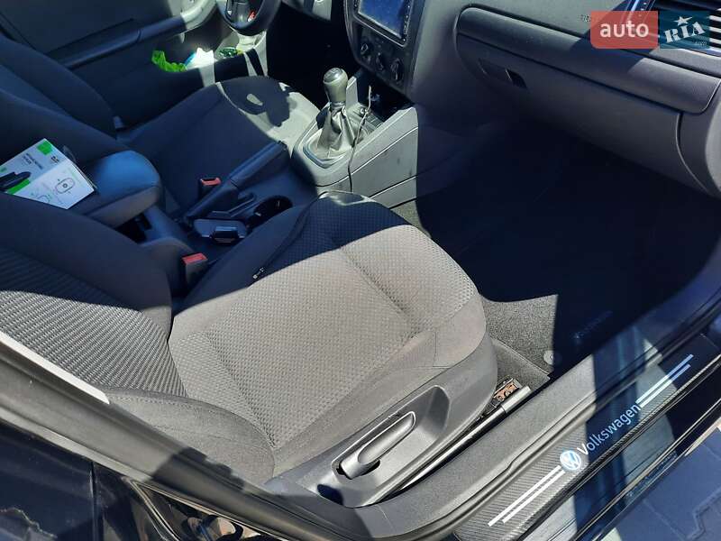 Седан Volkswagen Jetta 2013 в Черкасах
