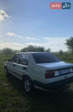 Седан Volkswagen Jetta 1988 в 