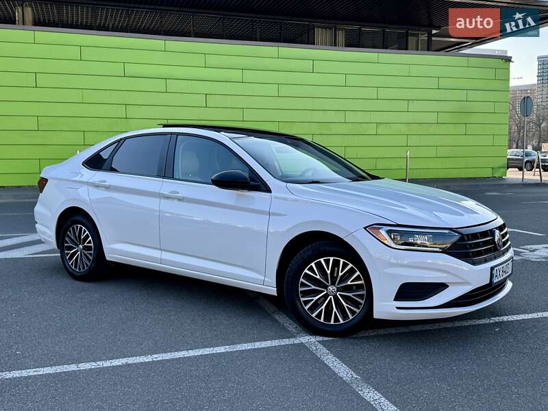 Седан Volkswagen Jetta 2018 в Києві