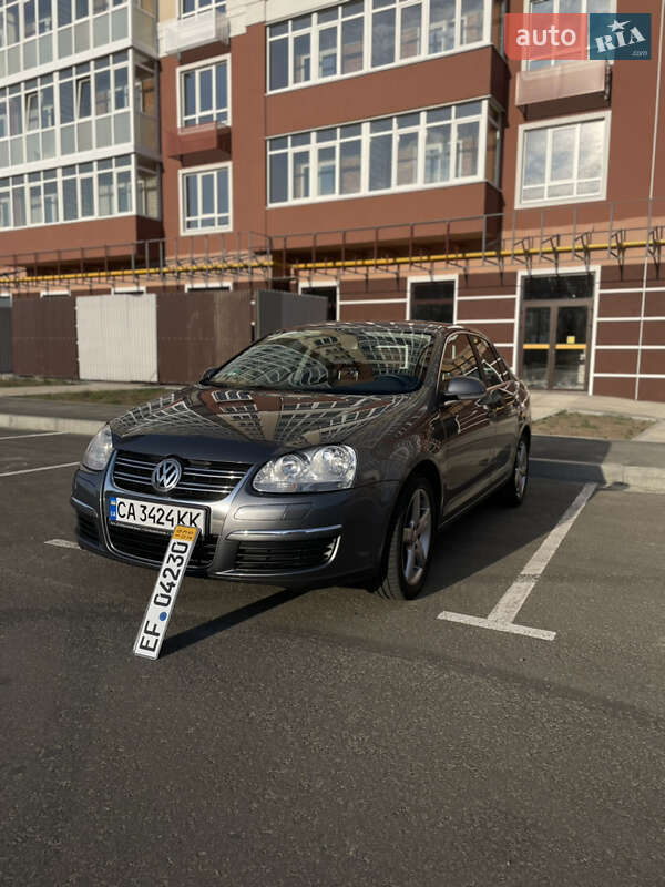 Седан Volkswagen Jetta 2007 в Умані