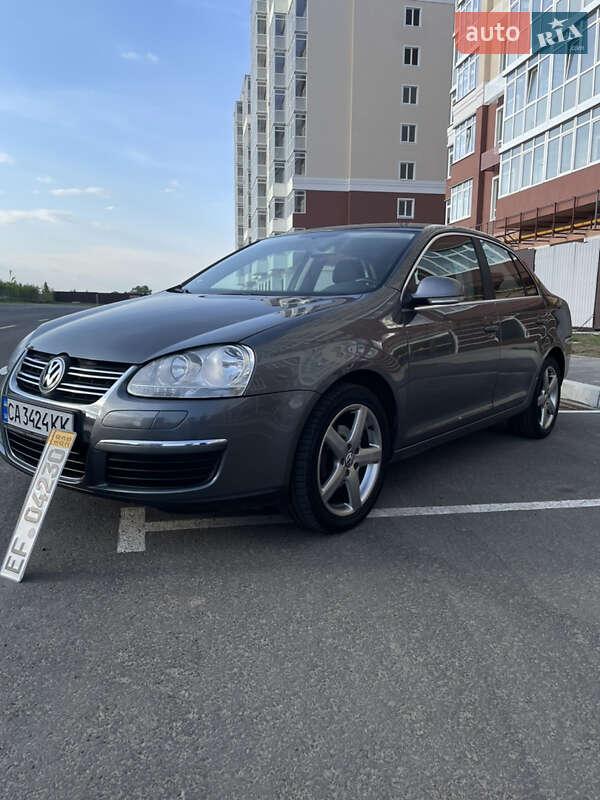 Седан Volkswagen Jetta 2007 в Умані