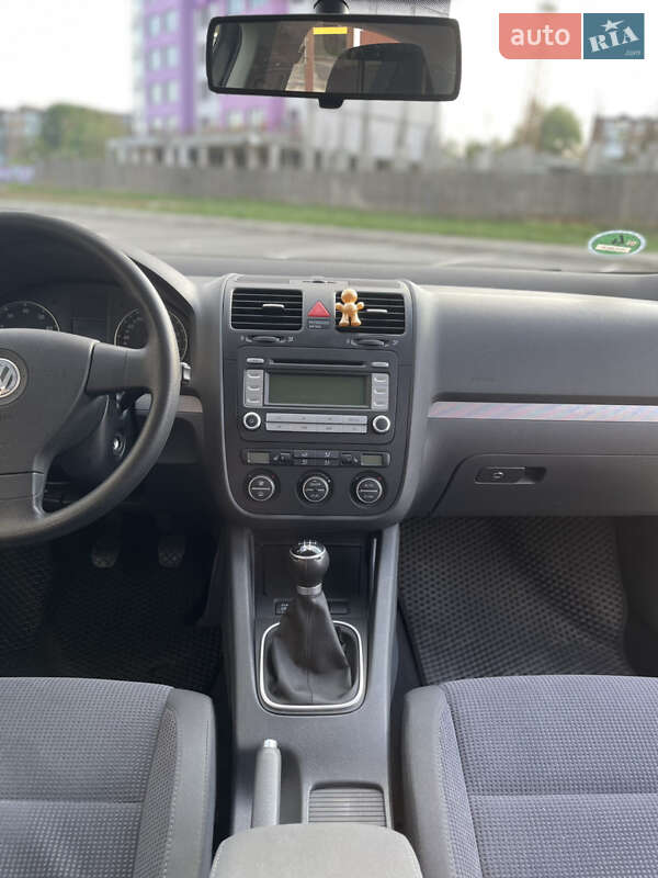 Седан Volkswagen Jetta 2007 в Умані