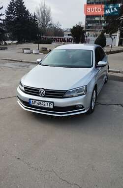 Седан Volkswagen Jetta 2016 в 