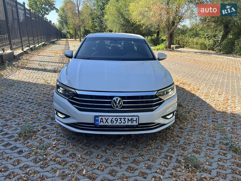 Volkswagen Jetta 2018