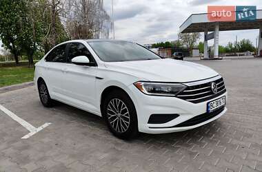 Седан Volkswagen Jetta 2018 в 