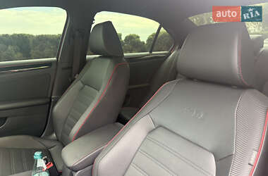 Седан Volkswagen Jetta 2014 в 