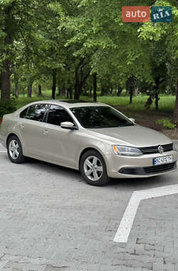 Седан Volkswagen Jetta 2012 в Львове