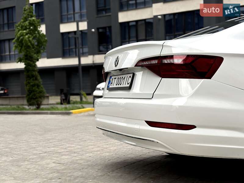 Седан Volkswagen Jetta 2020 в Ивано-Франковске
